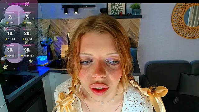 Snapshot of Hannah_Carr chatting on May 10, 9:20 pm Hannah Carr online show from May 10, 9:20 pm