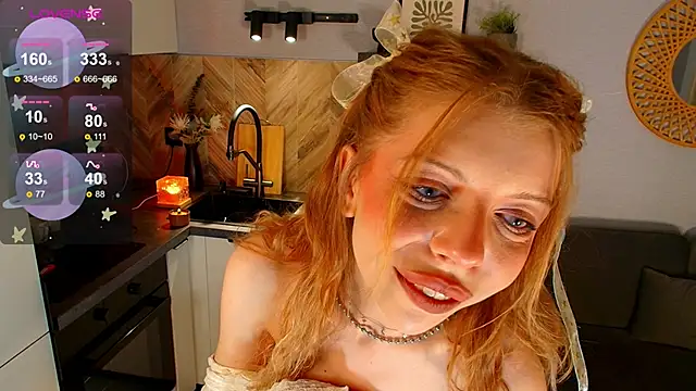 Snapshot of Hannah_Carr chatting on May 18, 9:42 pm Hannah Carr online show from May 18, 9:42 pm