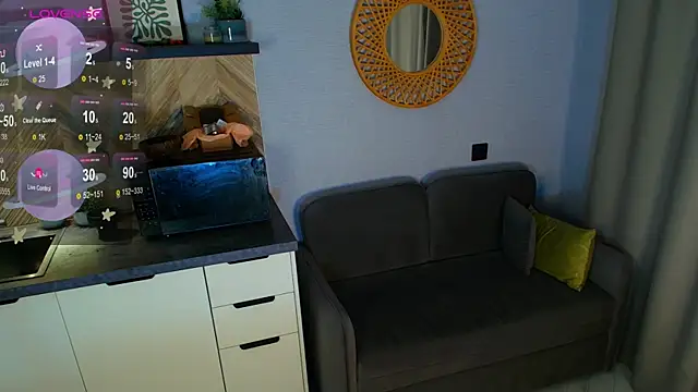 Snapshot of Hannah_Carr chatting on July 19, 8:12 pm Hannah Carr online show from July 19, 8:12 pm
