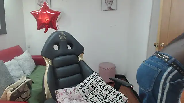 enderlis online show from March 2, 12:56 pm