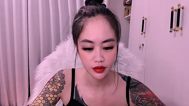 Snapshot of witch-39 chatting on June 16, 11:35 am witch-39 online show from June 16, 11:35 am