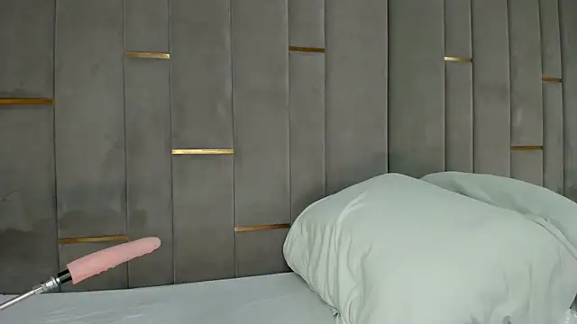 eva lim online show from March 18, 9:18 pm