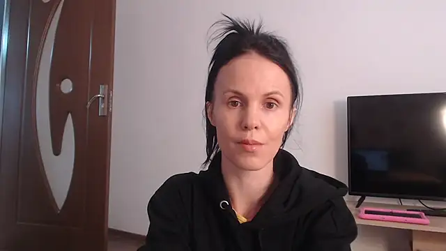 Snapshot of Teressa_Dream chatting on December 19, 7:59 am Teressa Dream online show from December 19, 7:59 am