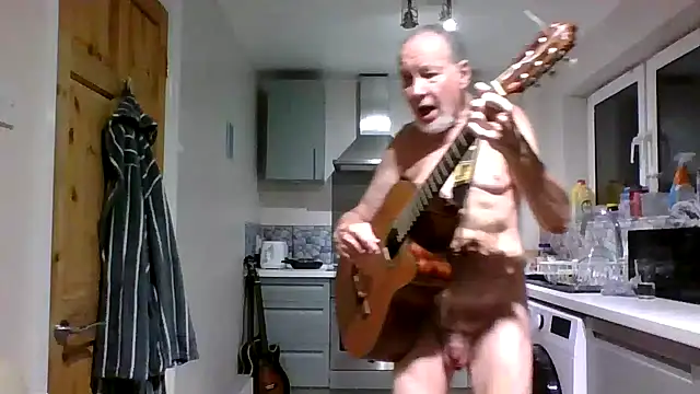 Snapshot of jimmybenido chatting on December 16, 5:40 pm jimmybenido online show from December 16, 5:40 pm