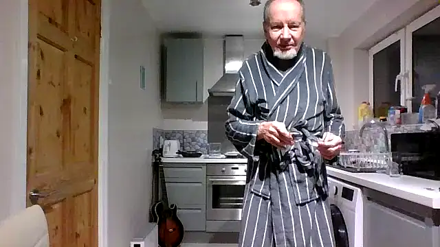 jimmybenido online show from December 20, 5:31 pm