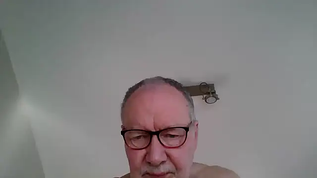 jimmybenido online show from April 24, 4:42 pm