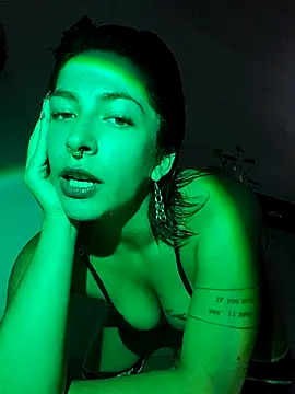 Snapshot of xmoira3x chatting on February 23, 9:26 pm xmoira3x online show from February 23, 9:26 pm