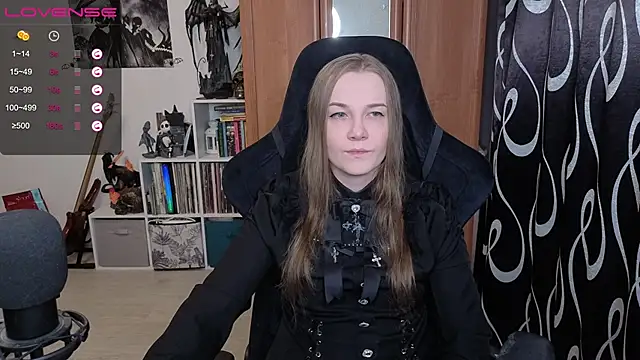 Snapshot of stellablondy chatting on February 1, 3:43 pm stellablondy online show from February 1, 3:43 pm