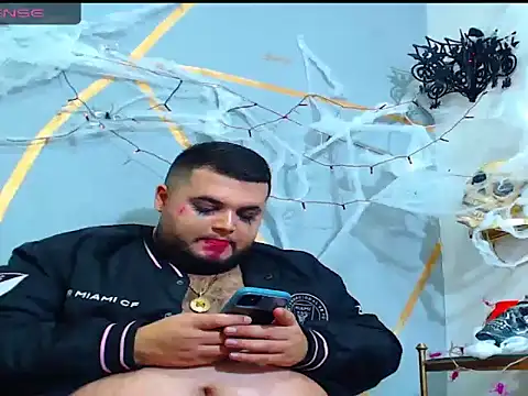 damian chubby online show from November 1, 4:03 am