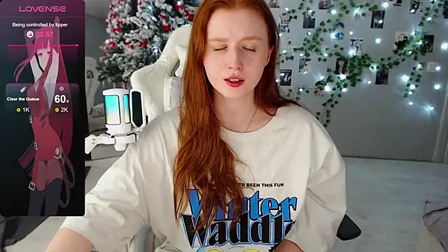 Meow babe online show from December 20, 9:00 am