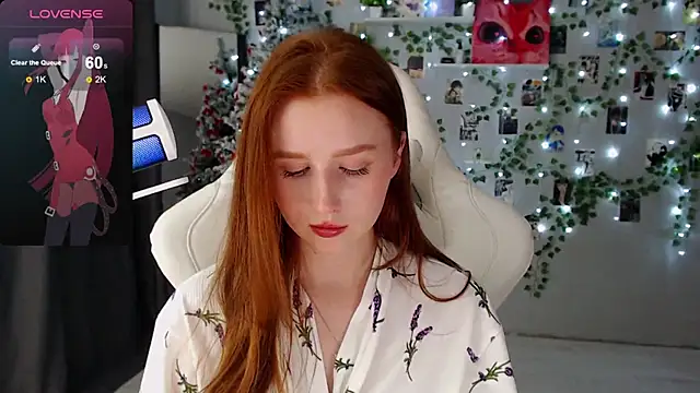 Meow babe online show from December 25, 2:45 pm