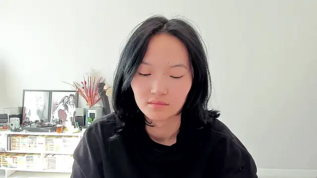 Snapshot of ailey_chao chatting on June 10, 2:45 am ailey chao online show from June 10, 2:45 am