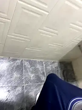 Snapshot of asrrael_22 chatting on December 15, 5:12 am asrrael 22 online show from December 15, 5:12 am