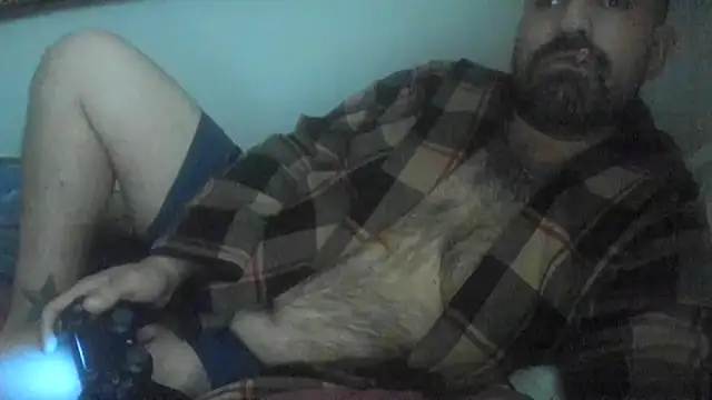 Snapshot of chubbycloudybottom chatting on November 8, 4:29 pm chubbycloudybottom online show from November 8, 4:29 pm