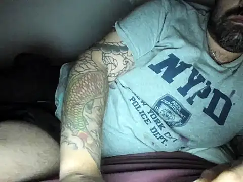 Snapshot of chubbycloudybottom chatting on November 9, 9:13 pm chubbycloudybottom online show from November 9, 9:13 pm