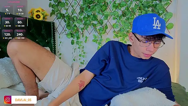 Daviid laidd online show from November 8, 8:40 pm