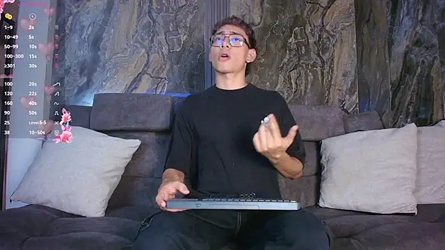 Daviid laidd online show from February 18, 8:05 pm