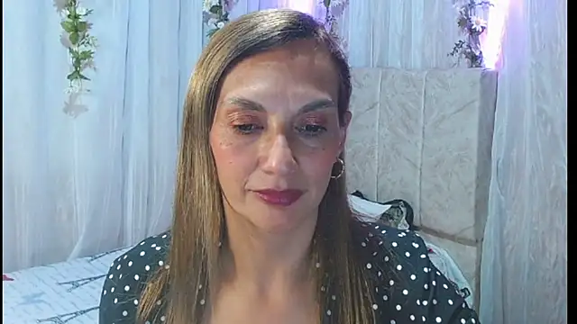 italagomez  online show from March 20, 11:23 pm