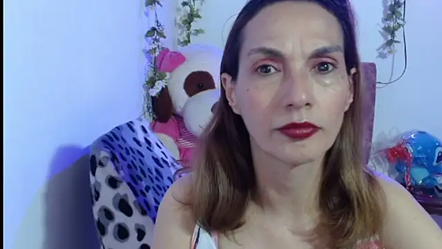 italagomez  online show from November 30, 1:15 pm