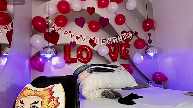 Snapshot of IamNayuta chatting on February 5, 7:42 pm IamNayuta online show from February 5, 7:42 pm
