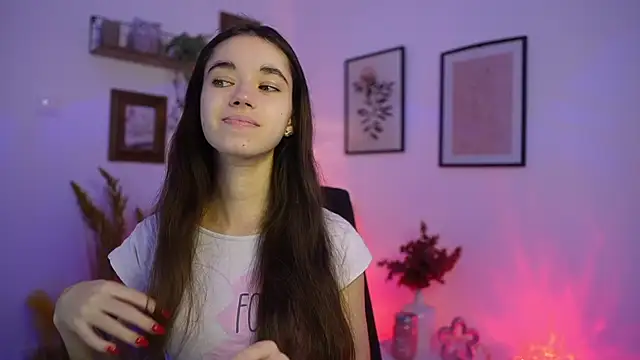 Gia Paige18 online show from November 24, 2:06 pm