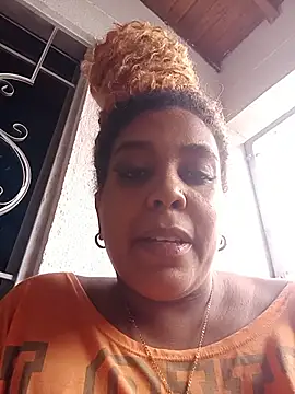 Snapshot of ELLA_KELLY chatting on May 21, 2:35 pm ELLA KELLY online show from May 21, 2:35 pm