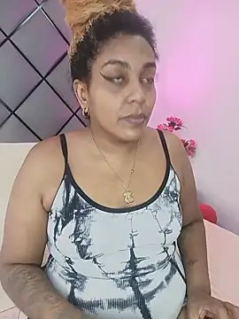 Snapshot of ELLA_KELLY chatting on June 25, 11:48 am ELLA KELLY online show from June 25, 11:48 am