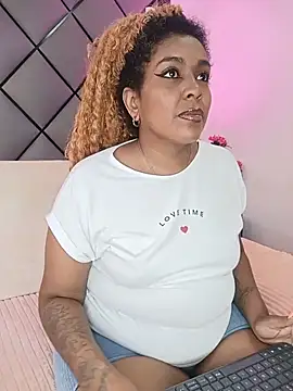 Snapshot of ELLA_KELLY chatting on June 27, 11:48 am ELLA KELLY online show from June 27, 11:48 am