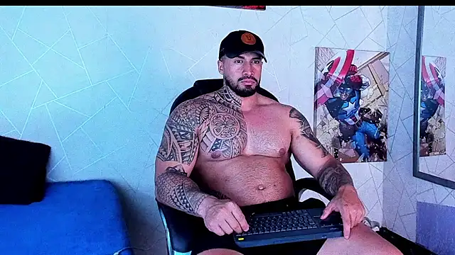 Cristian Walker online show from November 11, 1:55 pm