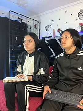 1lovelygirls online show from November 17, 12:22 pm