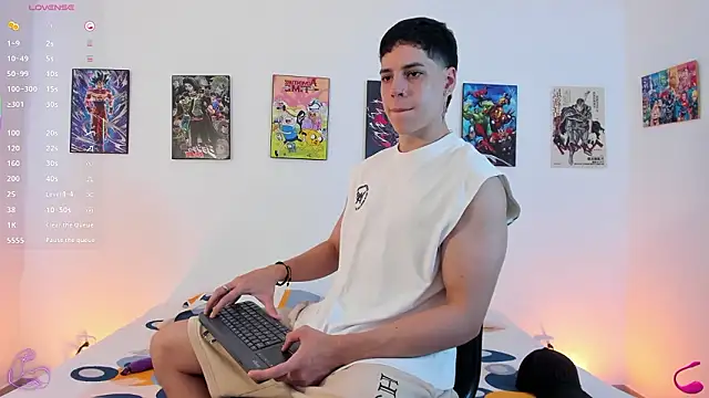 jonathanjoestar  online show from March 14, 9:42 pm