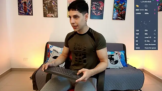 jonathanjoestar  online show from June 18, 9:19 pm