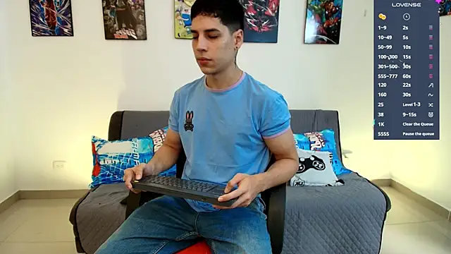 jonathanjoestar  online show from June 19, 8:34 pm