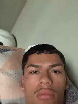 Snapshot of dolariano chatting on December 8, 8:41 am dolariano online show from December 8, 8:41 am