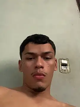 Snapshot of dolariano chatting on December 21, 7:06 pm dolariano online show from December 21, 7:06 pm