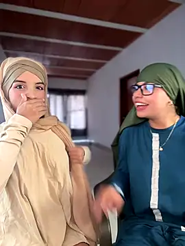 lalilamassu1 online show from October 31, 3:24 pm