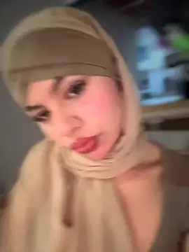 lalilamassu1 online show from January 9, 2:31 pm