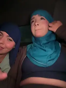 lalilamassu1 online show from March 6, 12:29 am