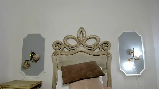 Snapshot of Sara__Williams chatting on October 30, 4:25 am Sara Williams online show from October 30, 4:25 am