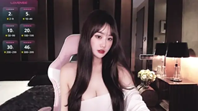 Snapshot of Cartier-__Daji- chatting on July 28, 1:43 pm Cartier- Daji- online show from July 28, 1:43 pm