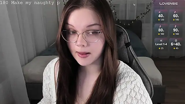 EvaBae online show from September 27, 9:31 pm