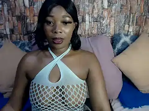 Snapshot of Foxy_African chatting on March 17, 2:56 pm Foxy African online show from March 17, 2:56 pm