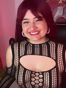 Snapshot of Stephania_18 chatting on December 11, 1:15 am Stephania 18 online show from December 11, 1:15 am