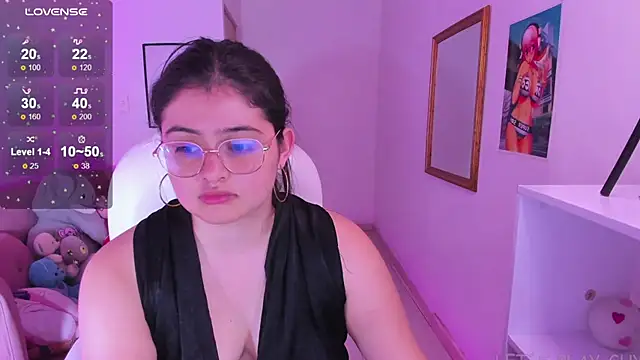 Snapshot of Stephania_18 chatting on January 22, 7:34 pm Stephania 18 online show from January 22, 7:34 pm