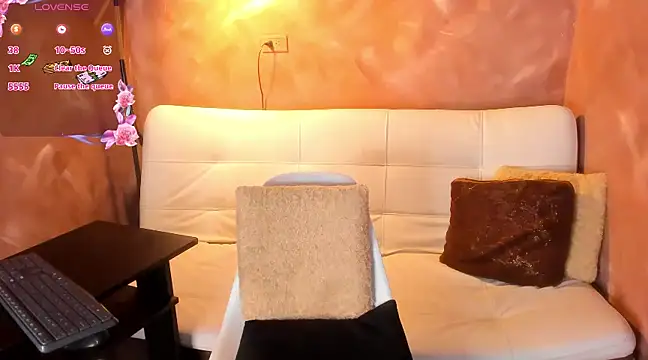 Atenea Makri online show from December 3, 5:12 pm