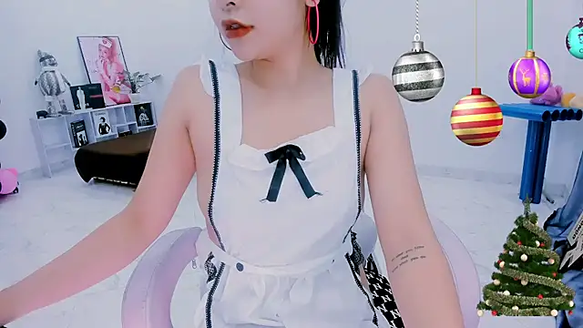 Snapshot of SexualStruggle chatting on December 18, 10:19 am SexualStruggle online show from December 18, 10:19 am