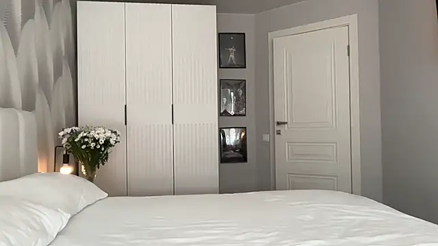 MiroslavaLime online show from May 6, 5:25 am
