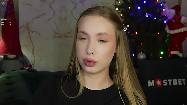 Snapshot of Linda054 chatting on January 12, 6:59 pm Linda054 online show from January 12, 6:59 pm