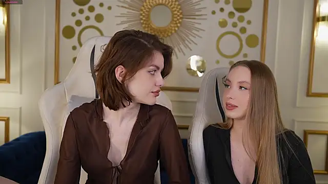 Snapshot of Linda054 chatting on January 28, 3:46 pm Linda054 online show from January 28, 3:46 pm