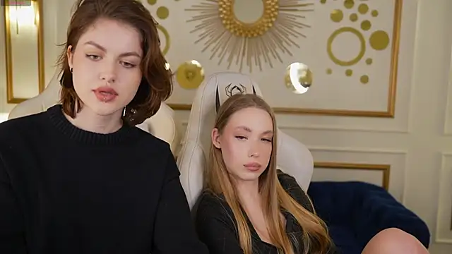 Snapshot of Linda054 chatting on January 28, 6:49 pm Linda054 online show from January 28, 6:49 pm